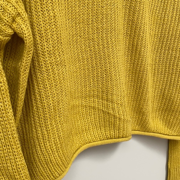Cropped knit sweater - Picture 3 of 7